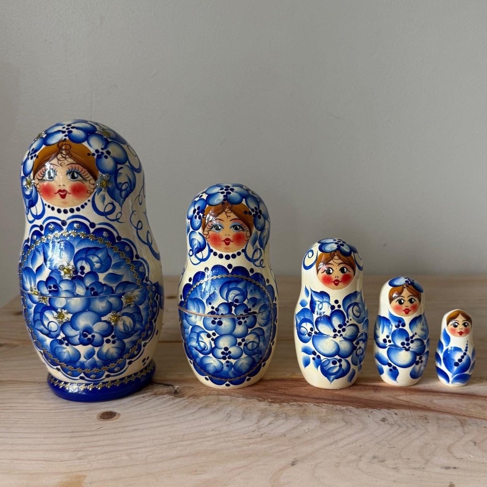 Vtg Hand Painted Russian Matryoshka Nesting Dolls 5Pc Blue gold